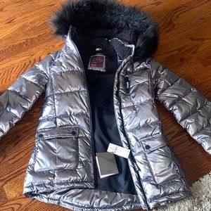 New 🖤 black and silver Justice Winter Puffer size 10